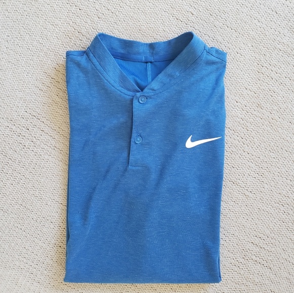 Nwot Nike Golf Bud Light Blue Henley 